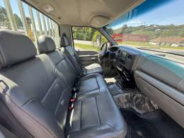 FORD - F-4000 - 2019/2020 - Branca - R$ 260.000,00