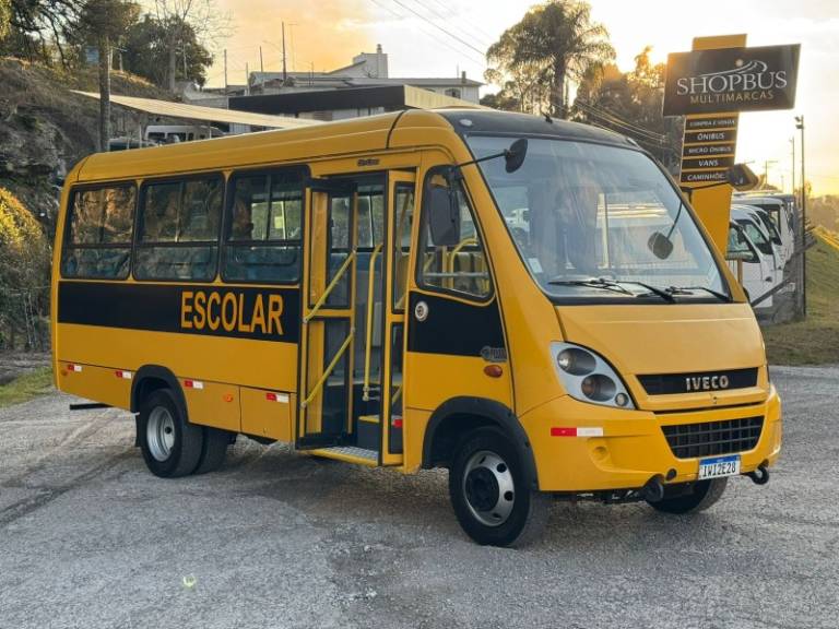IVECO - CITYCLASS - 2014/2014 - Amarela - R$ 140.000,00