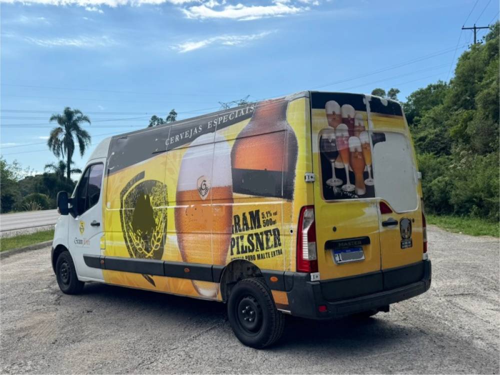 RENAULT - MASTER - 2013/2014 - Branca - R$ 95.000,00