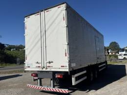 VOLVO - VM - 2012/2012 - Cinza - R$ 270.000,00