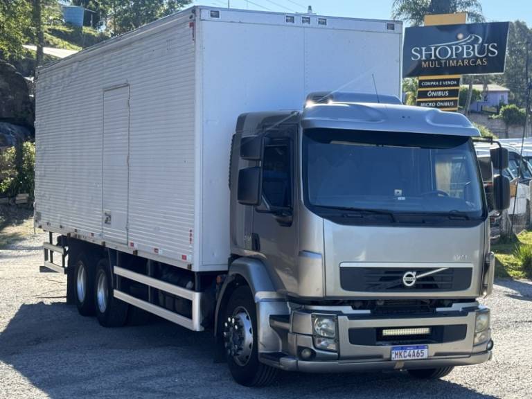 VOLVO - VM - 2012/2012 - Cinza - R$ 270.000,00
