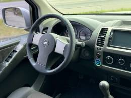 NISSAN - FRONTIER - 2013/2014 - Prata - R$ 84.900,00