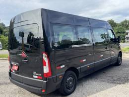 RENAULT - MASTER - 2016/2017 - Preta - R$ 160.000,00