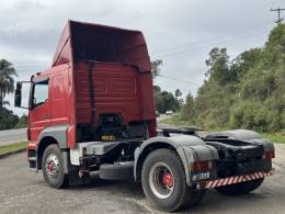 MERCEDES-BENZ - AXOR 1933 - 2009/2009 - Vermelha - R$ 160.000,00