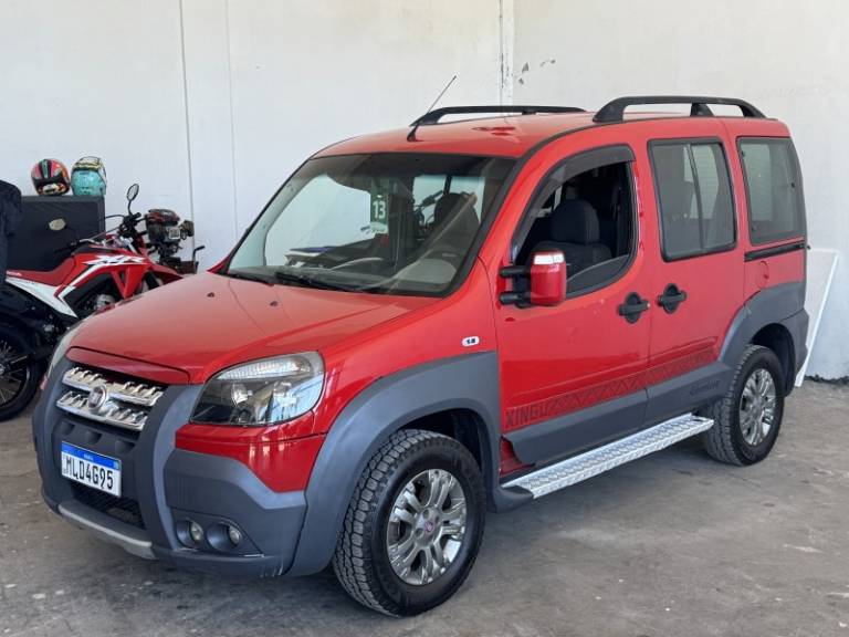 FIAT - DOBLÓ - 2013/2013 - Vermelha - R$ 46.900,00