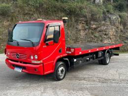 MERCEDES-BENZ - ACCELO 915 - 2011/2011 - Vermelha - R$ 249.990,00