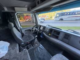 VOLKSWAGEN - 19-420 - 2014/2014 - Branca - R$ 218.000,00