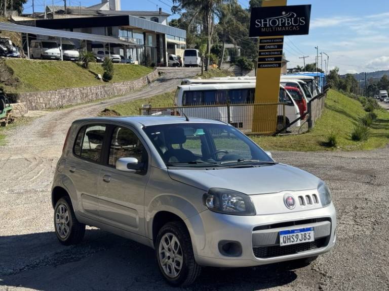 FIAT - UNO - 2016/2016 - Prata - Sob Consulta