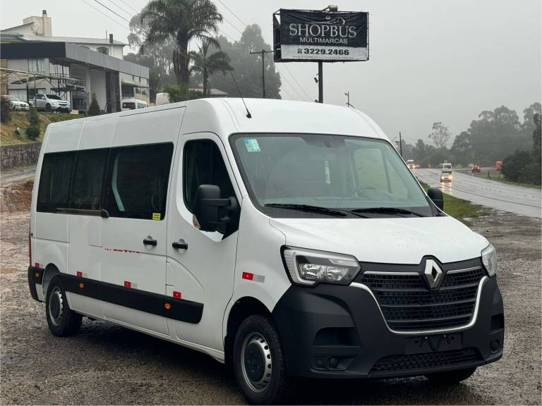 RENAULT - MASTER - 2024/2025 - Branca - R$ 315.000,00