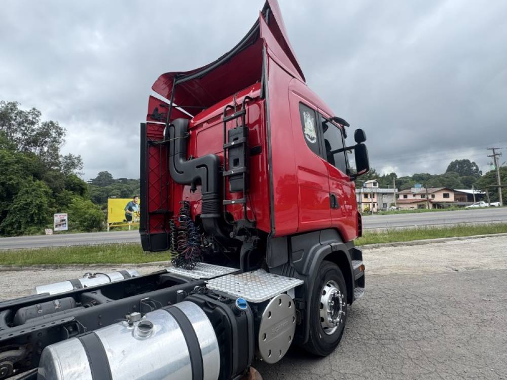 SCANIA - R-450 A4X2 - 2012/2013 - Vermelha - R$ 315.000,00