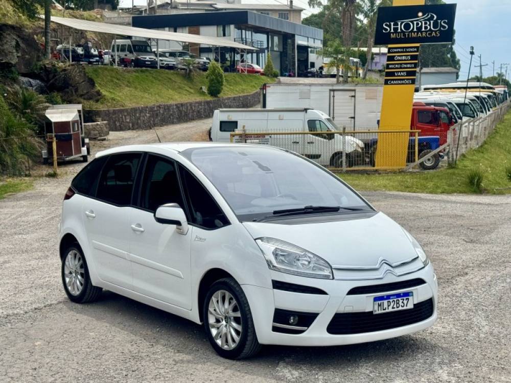 CITROËN - C4 PICASSO - 2013/2014 - Branca - R$ 39.900,00