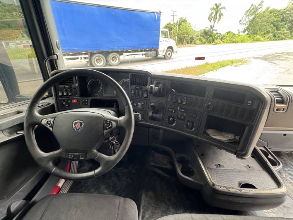 SCANIA - R-450 A4X2 - 2012/2013 - Vermelha - R$ 315.000,00