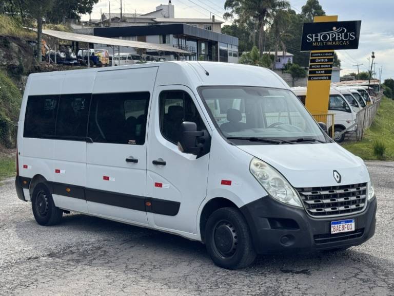 RENAULT - MASTER - 2015/2016 - Branca - R$ 145.000,00
