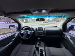 NISSAN - FRONTIER - 2013/2014 - Prata - R$ 84.900,00